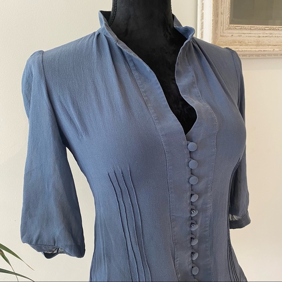 CUE Vintage 100% Silk Blue Collared Blouse with buttons Formal Classic Size 8 - Picture 2 of 13